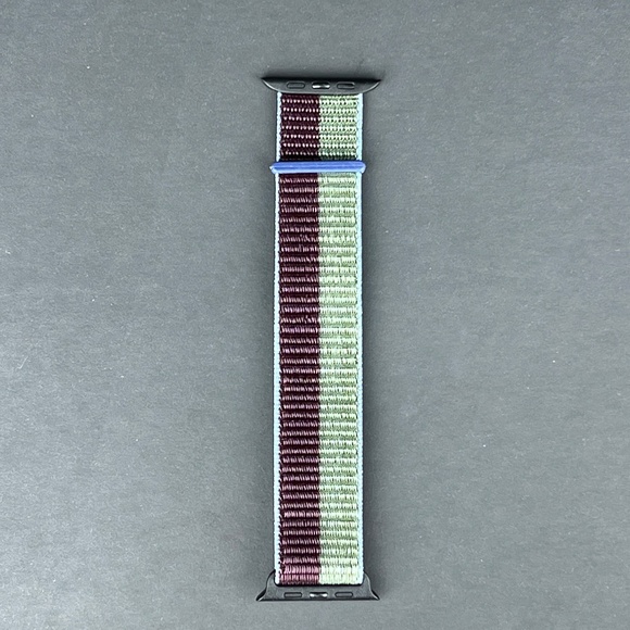 Sports Loop Apple Watch Strap - Midnight Green - Picture 2 of 2